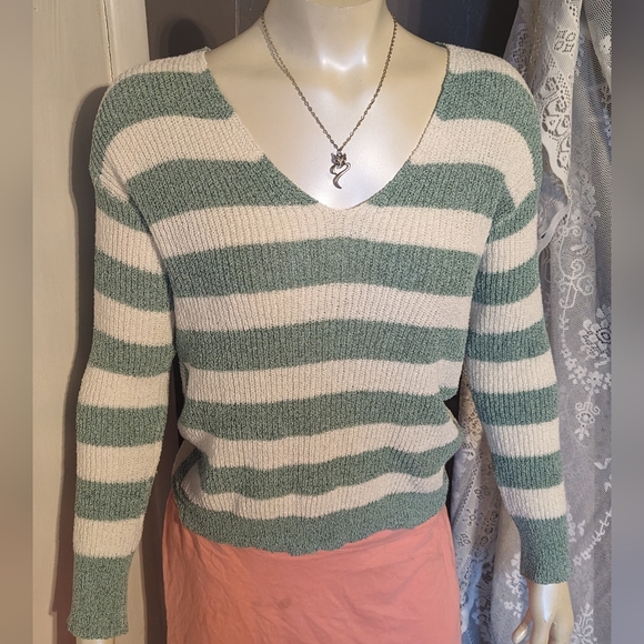 Mystree small nodded v-neck seafoam striped unique sweater beachy sexy - Picture 9 of 9